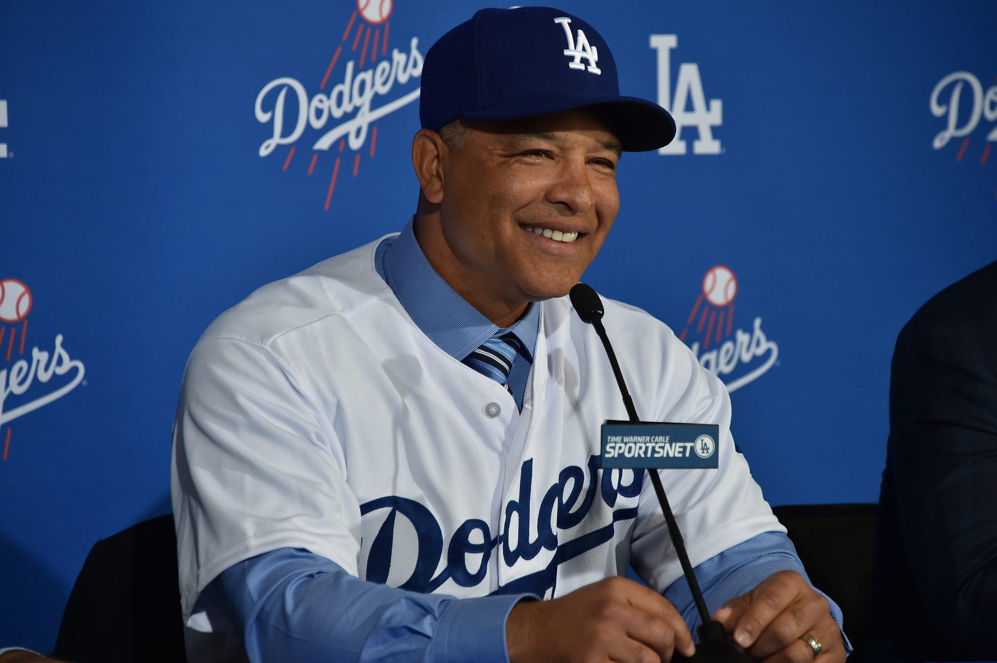 Who Are Dave Roberts Parents? Discover His Japanese and African American Heritage