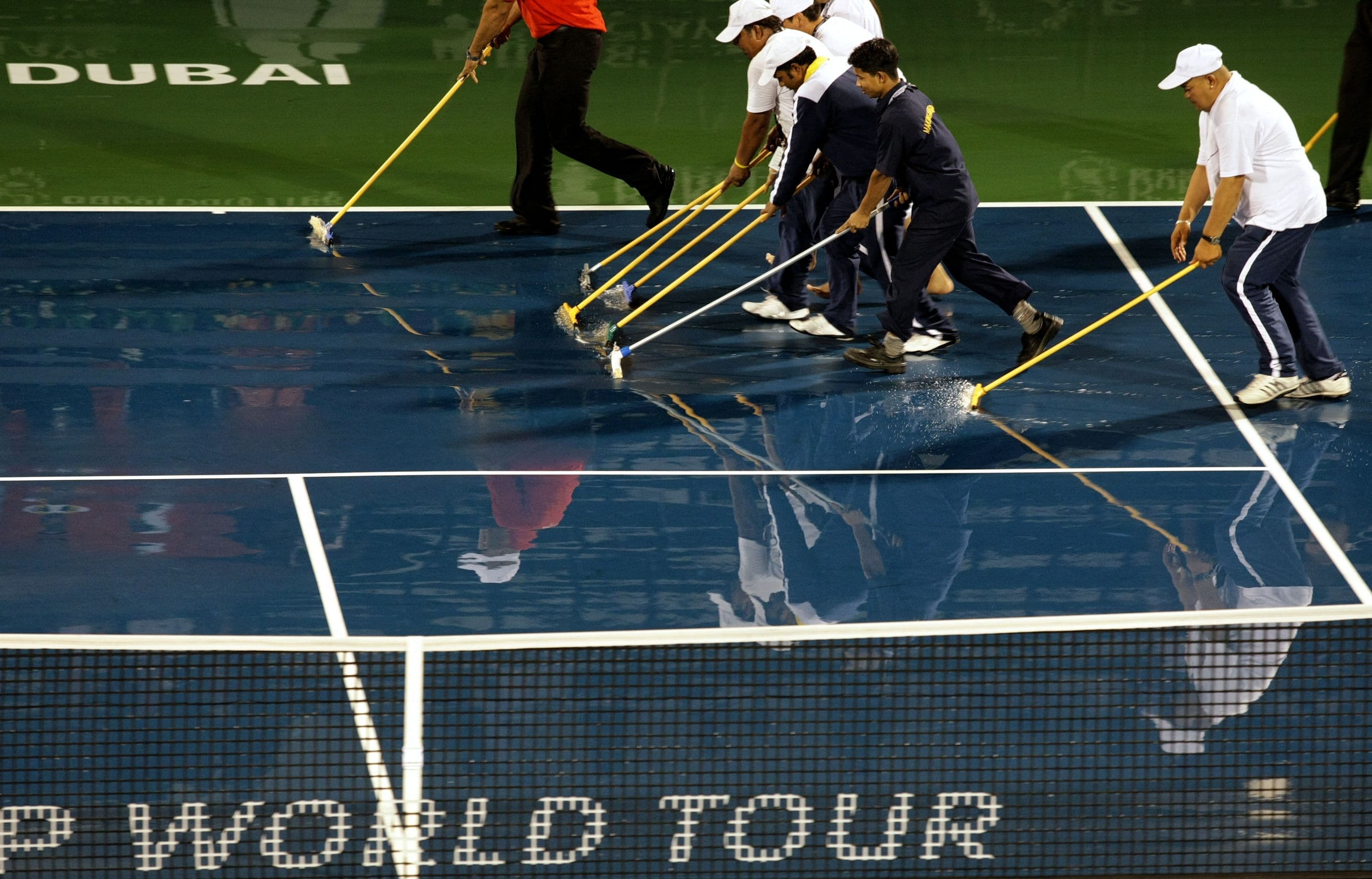 Understanding Why a Tennis Match Is Suspended, Simple Explanation