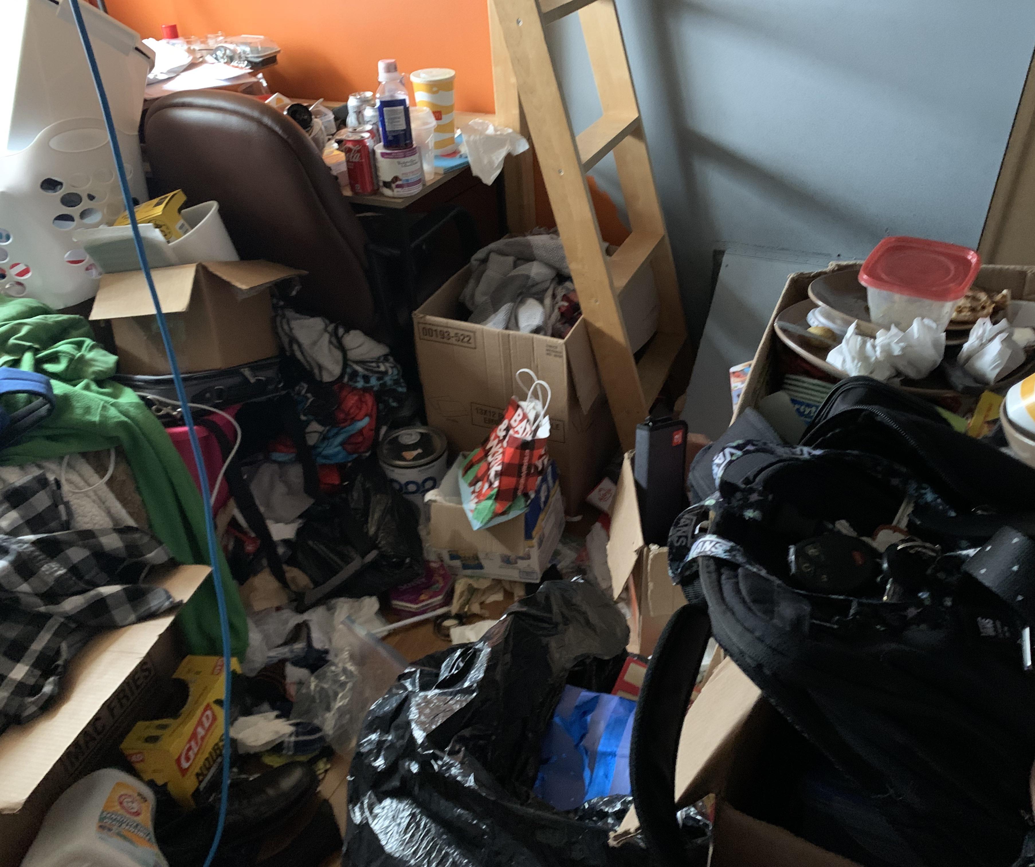 Extraemily Messy Room: How Bad Is It Really? Tips to Tidy Up Fast