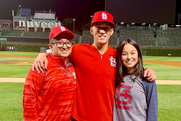 Tommy Edman Parents: A Look Inside the Family Life and Background of the Talented MLB Player.