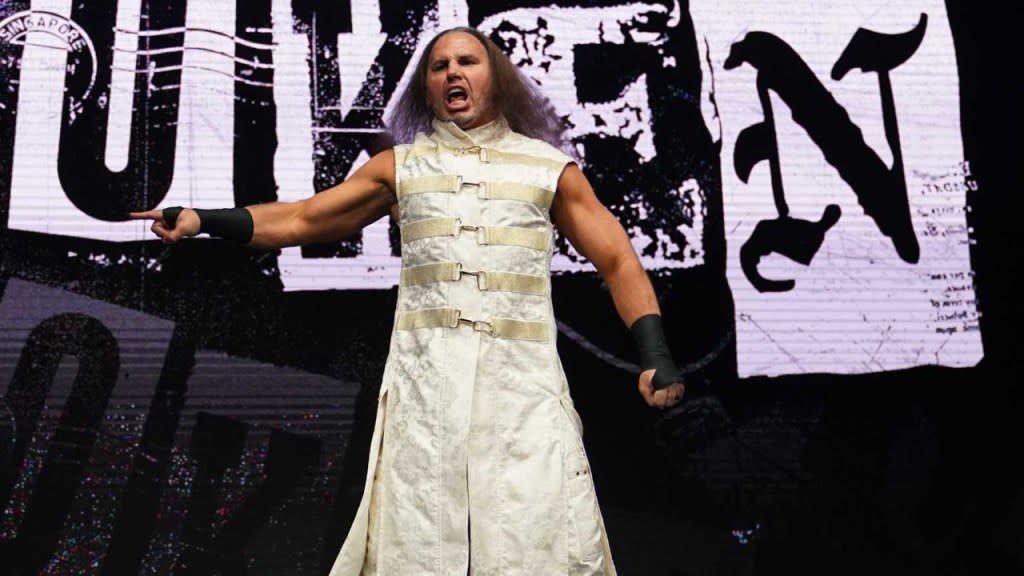 Matt Hardy Removed His Dress: The Qualification Craze