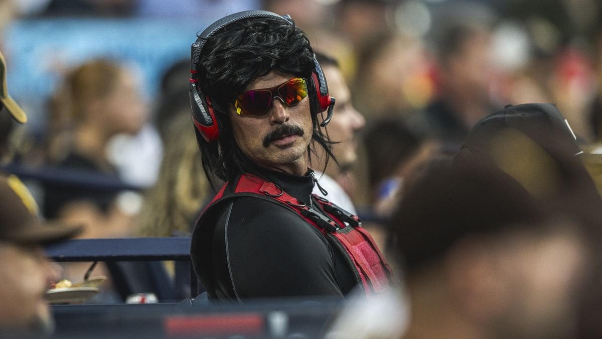 DrDisrespect cheating incident,the ban reason and detail.